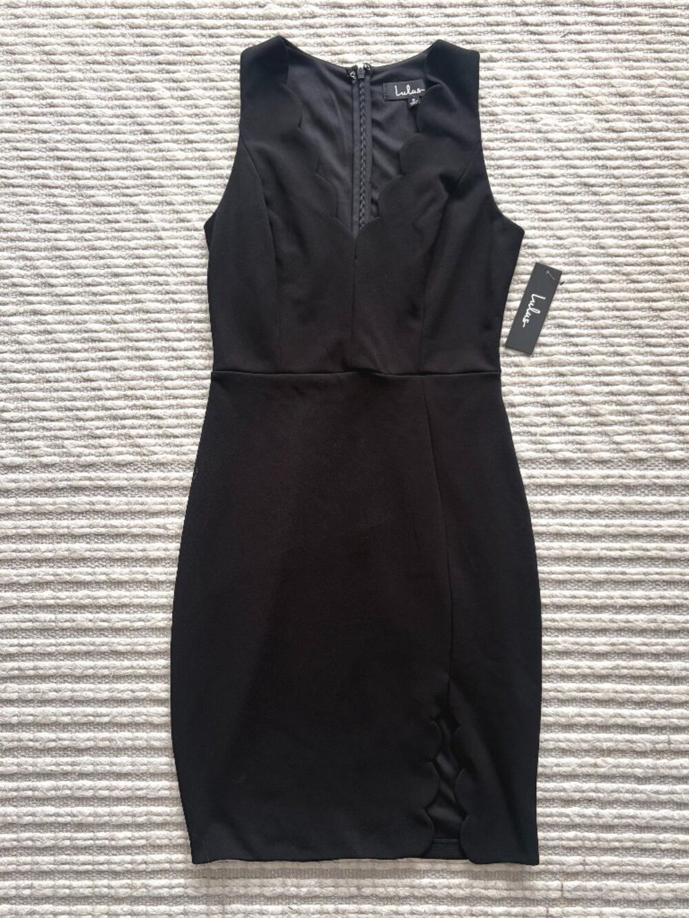 NWT Lulus Black V-Neck Bodycon Mini Dress Size S